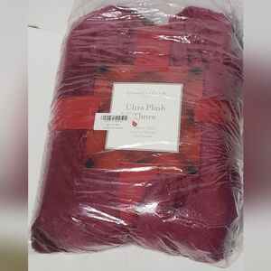 Charter Club Ultra Plush Throw - Deep Red